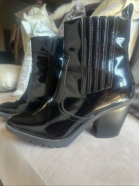 Diba Black Patent Ankle Booties with Block Heel